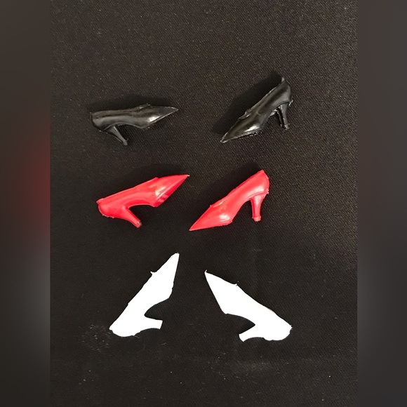 Vintage 3 Pairs Clone Barbie Closed Toe Heels HONG KONG - Picture 3 of 4